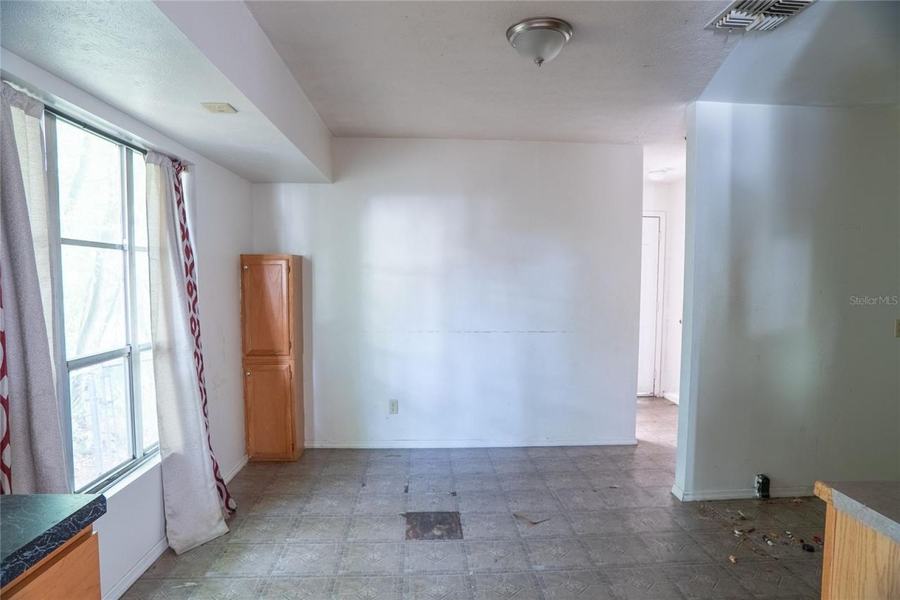 Photo 12 of 20: Dining Room