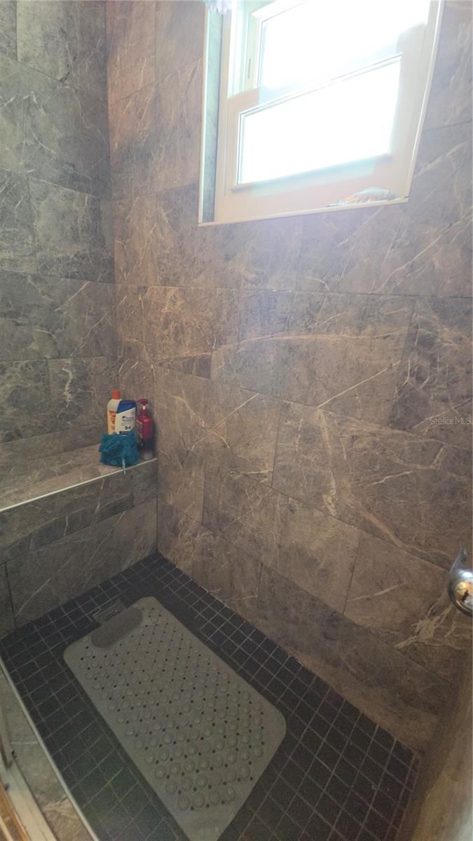 Photo 14 of 20