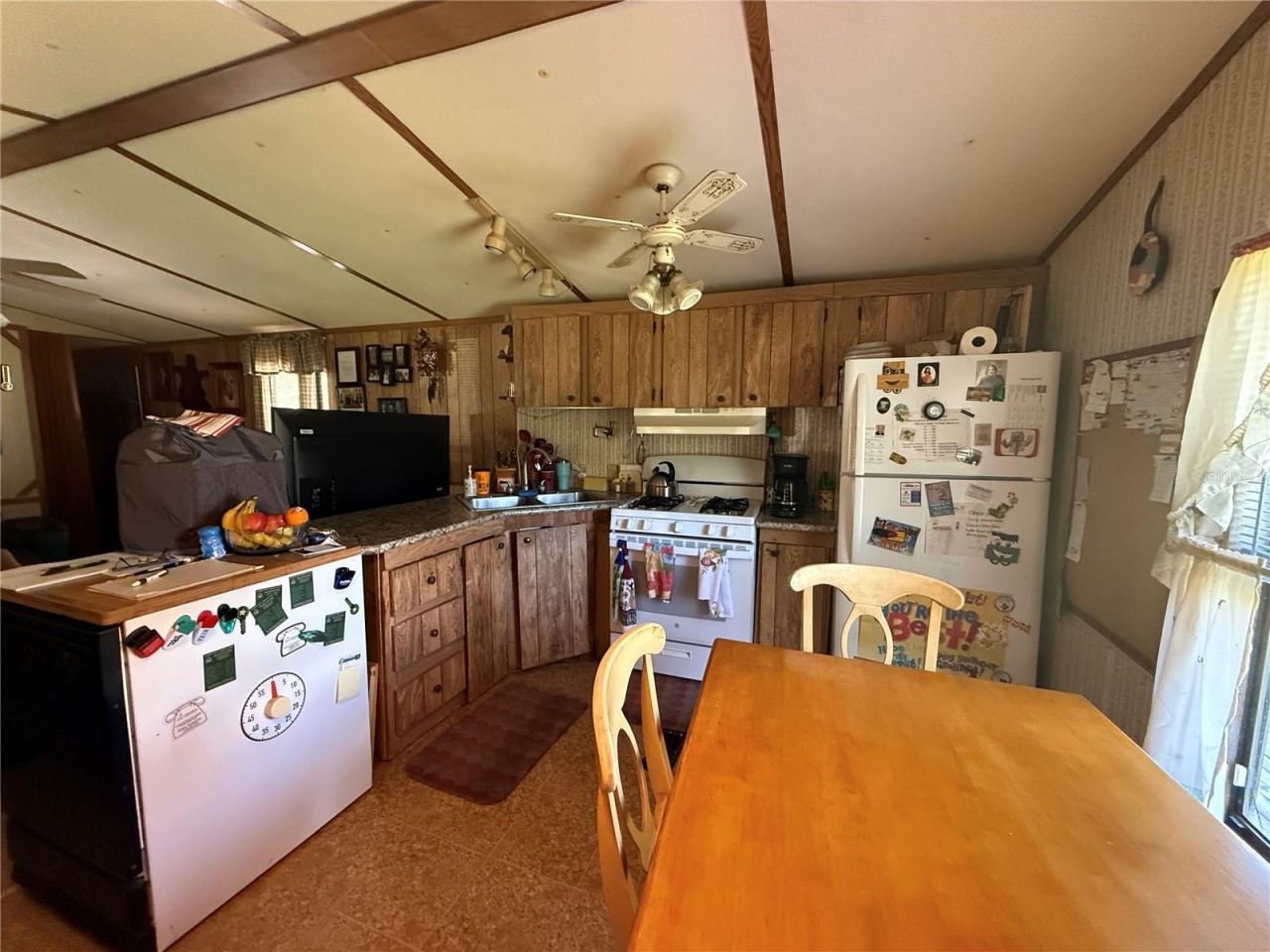 Photo 17 of 20