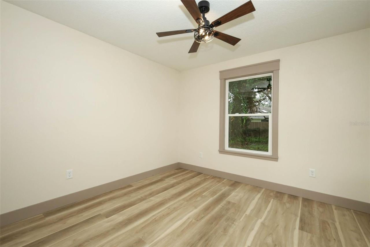 Photo 19 of 20