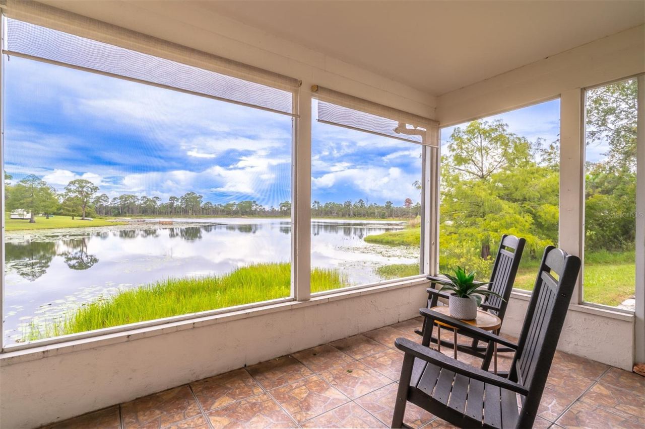 Photo 4 of 20: This spot in the home faces the West. This is a wonderful spot to enjoy a cup of coffee in the morning, or watch the sun go down.