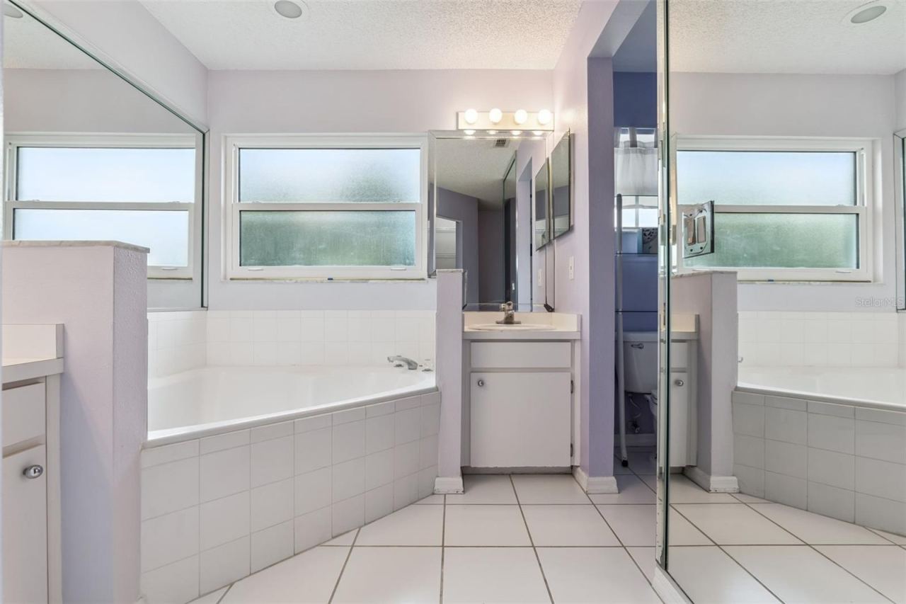 Photo 13 of 20: Primary Bathroom