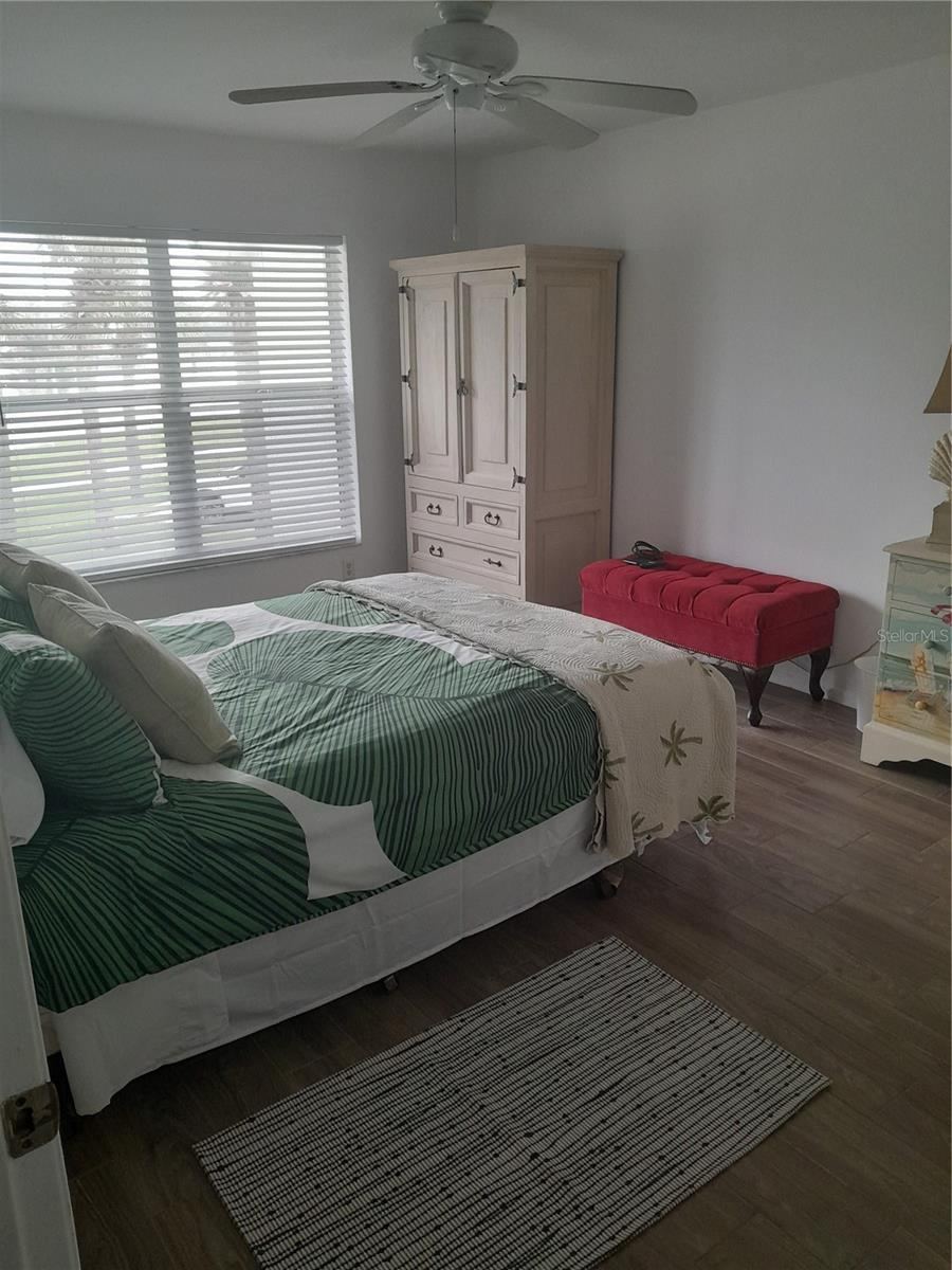 Photo 11 of 20