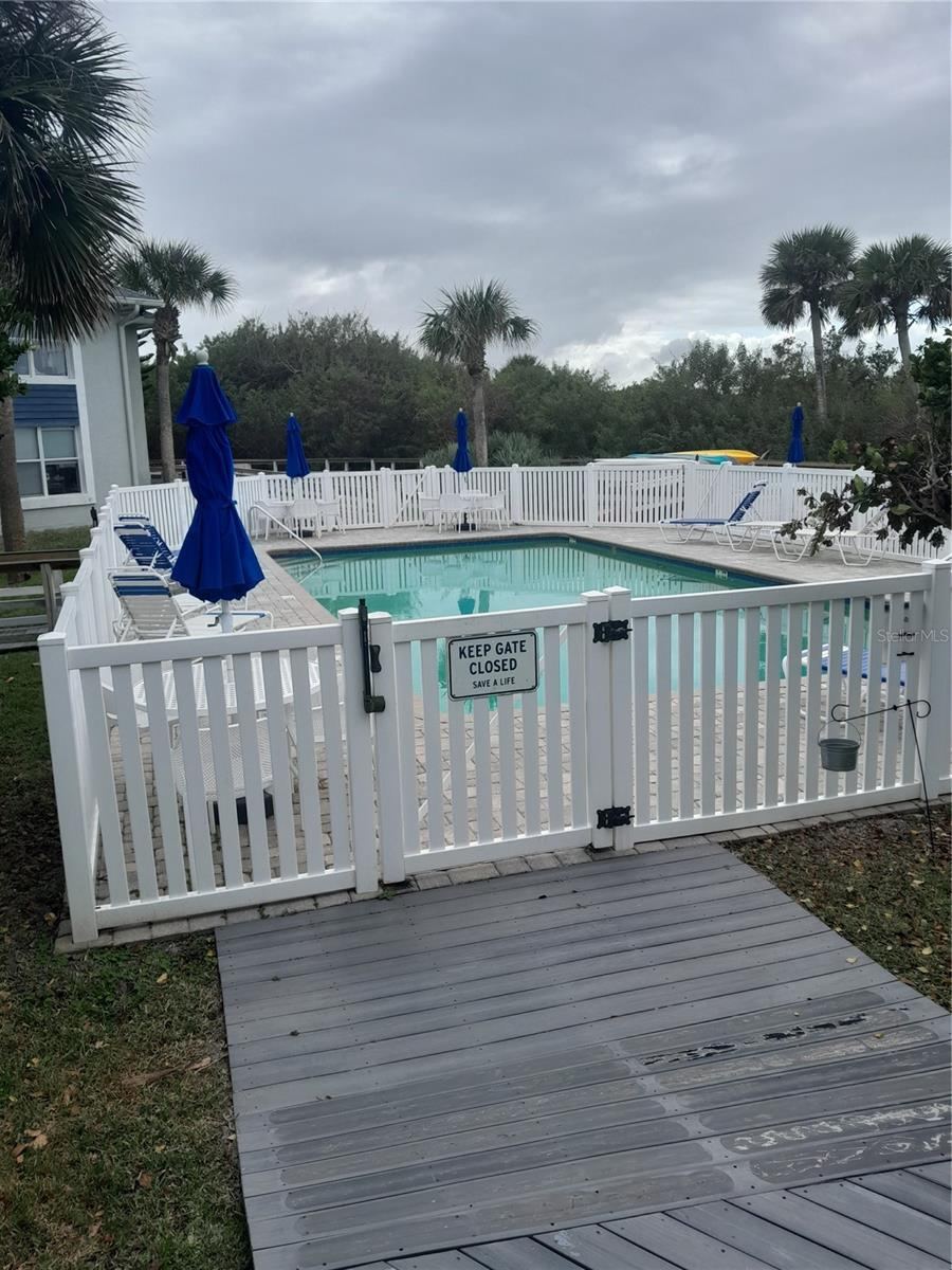 Photo 4 of 20