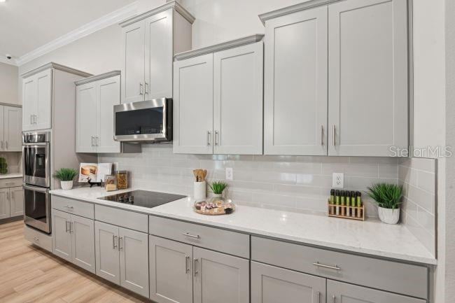 Photo 5 of 20: Model home - actual features may vary.