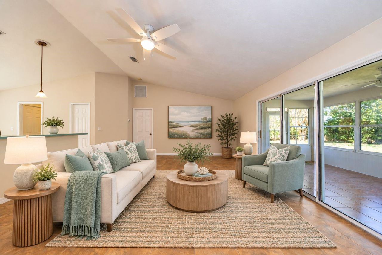 Photo 6 of 20: living room staged