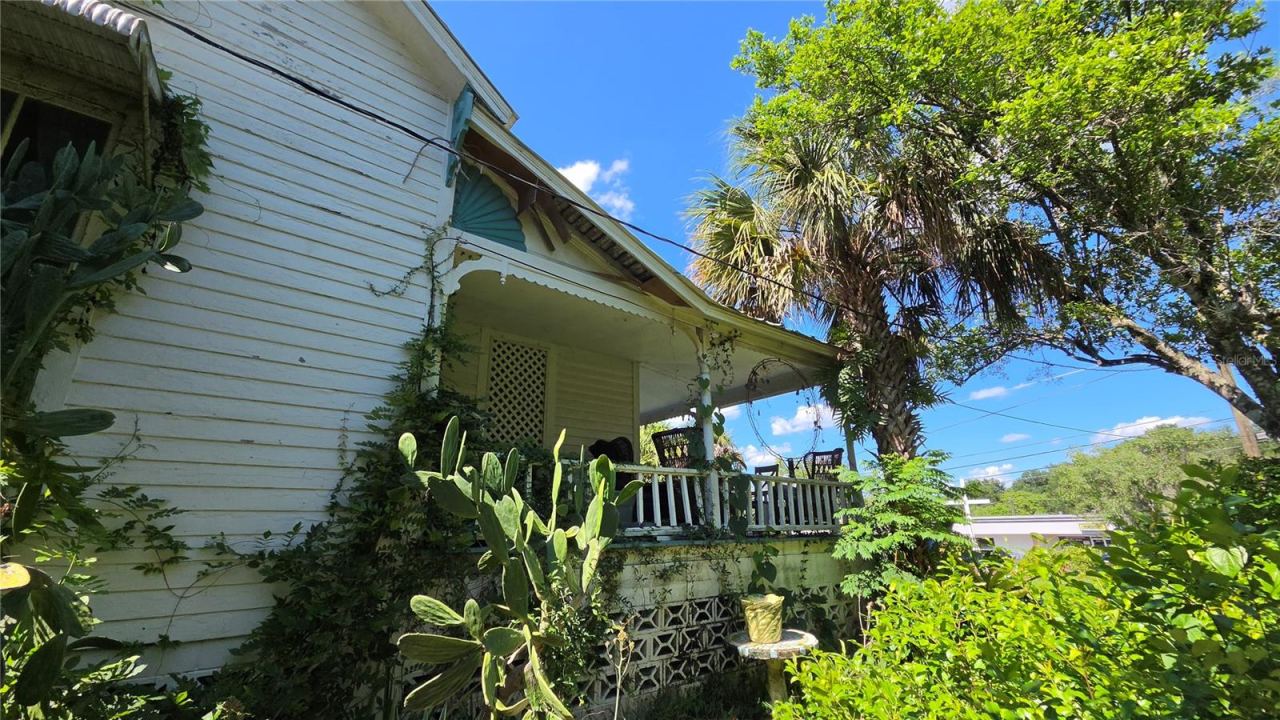 Photo 6 of 20