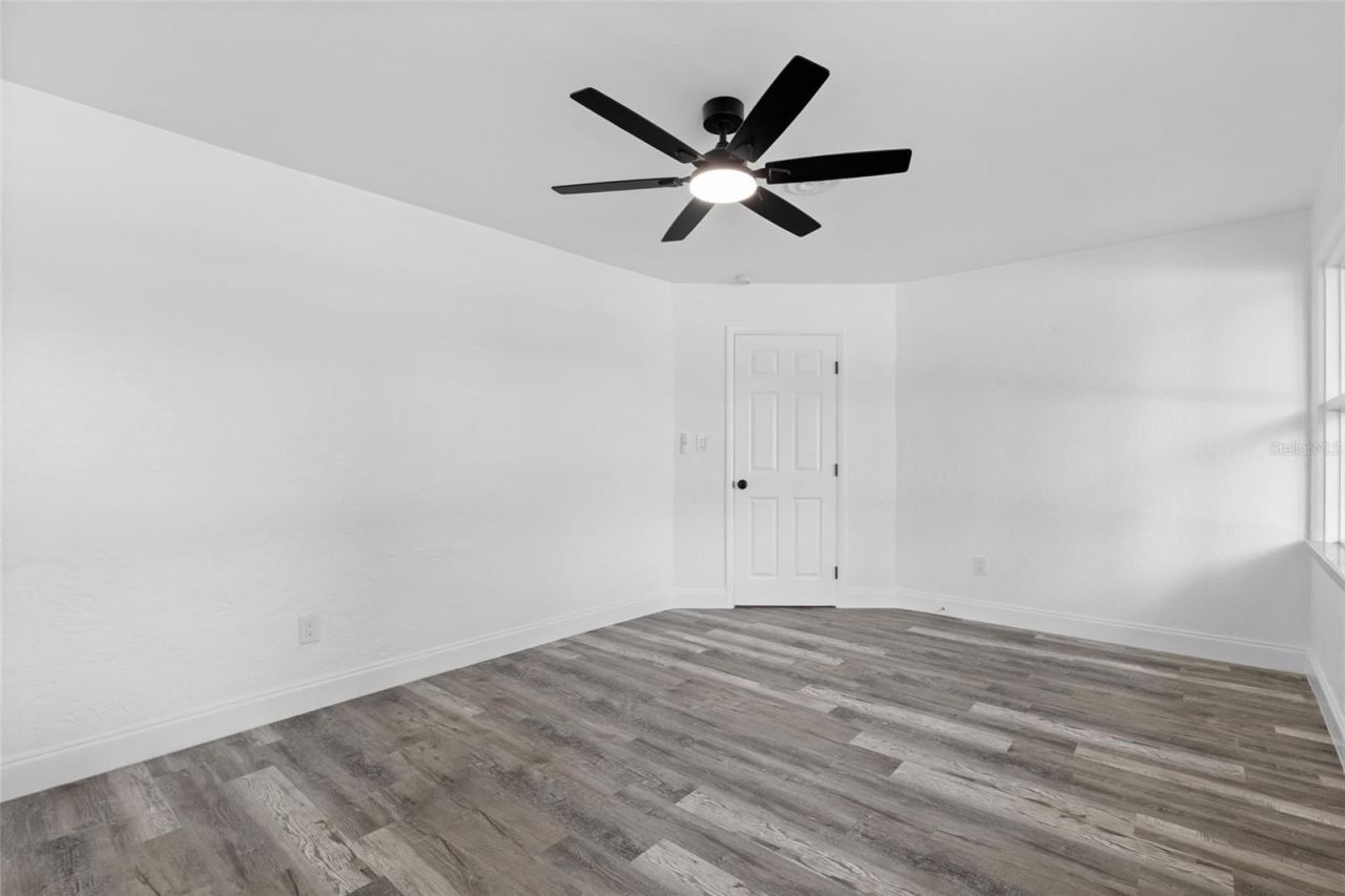 Photo 12 of 20: guest bedroom 1