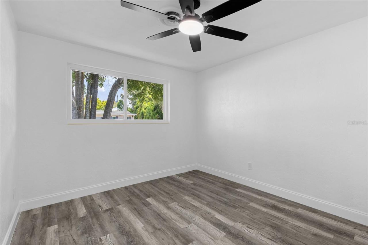 Photo 18 of 20: guest bedroom 2