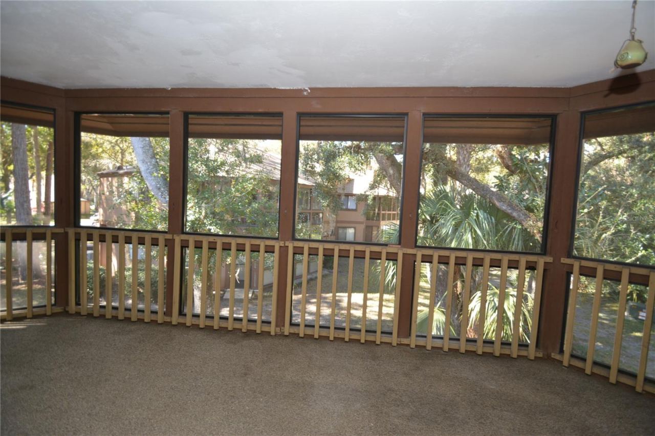 Photo 7 of 20