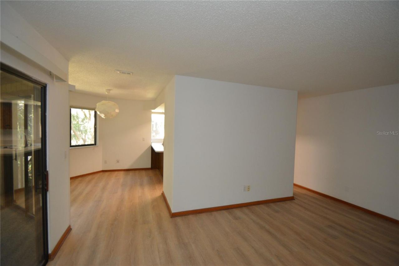 Photo 6 of 20