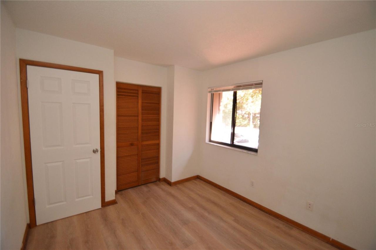 Photo 17 of 20