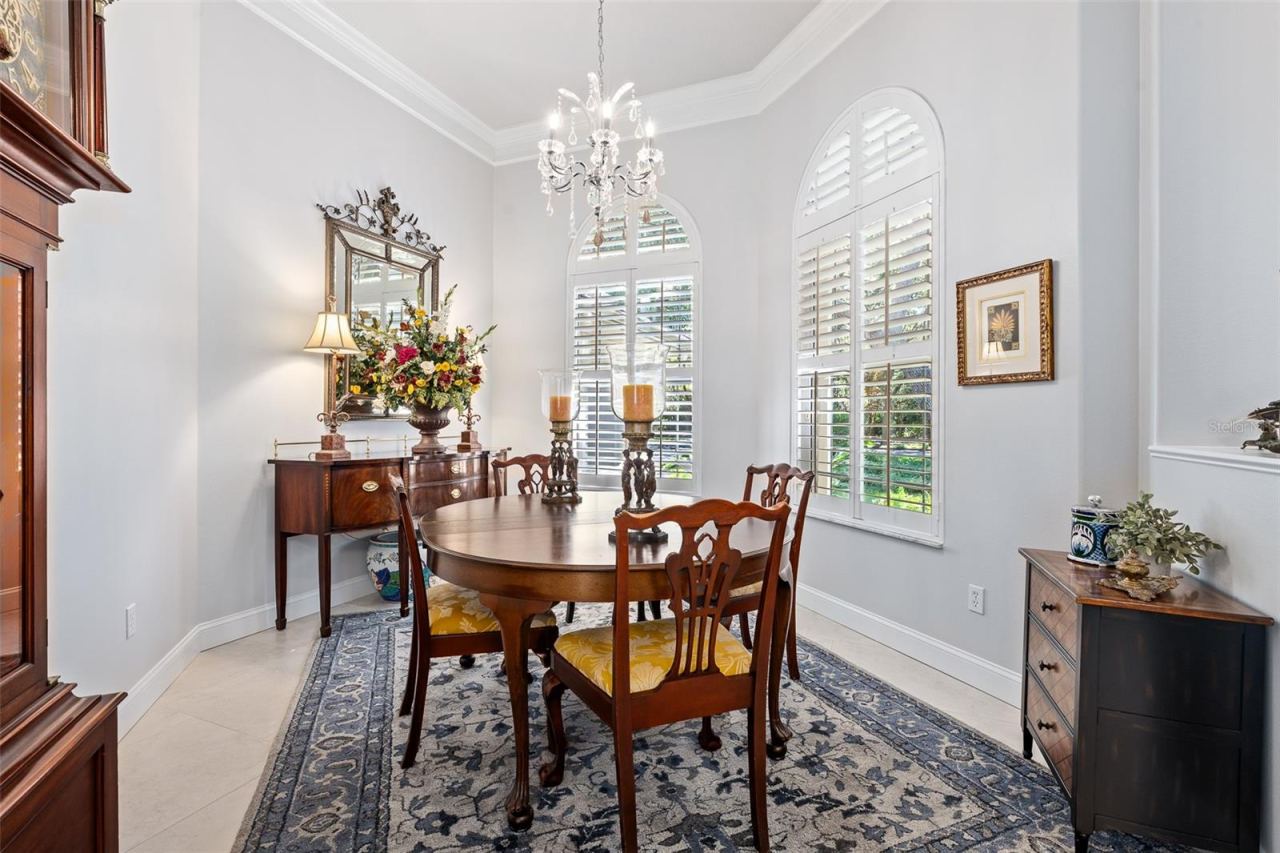Photo 14 of 20: Dining Room