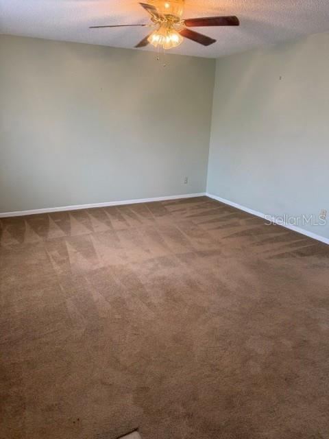 Photo 3 of 14: Living Room