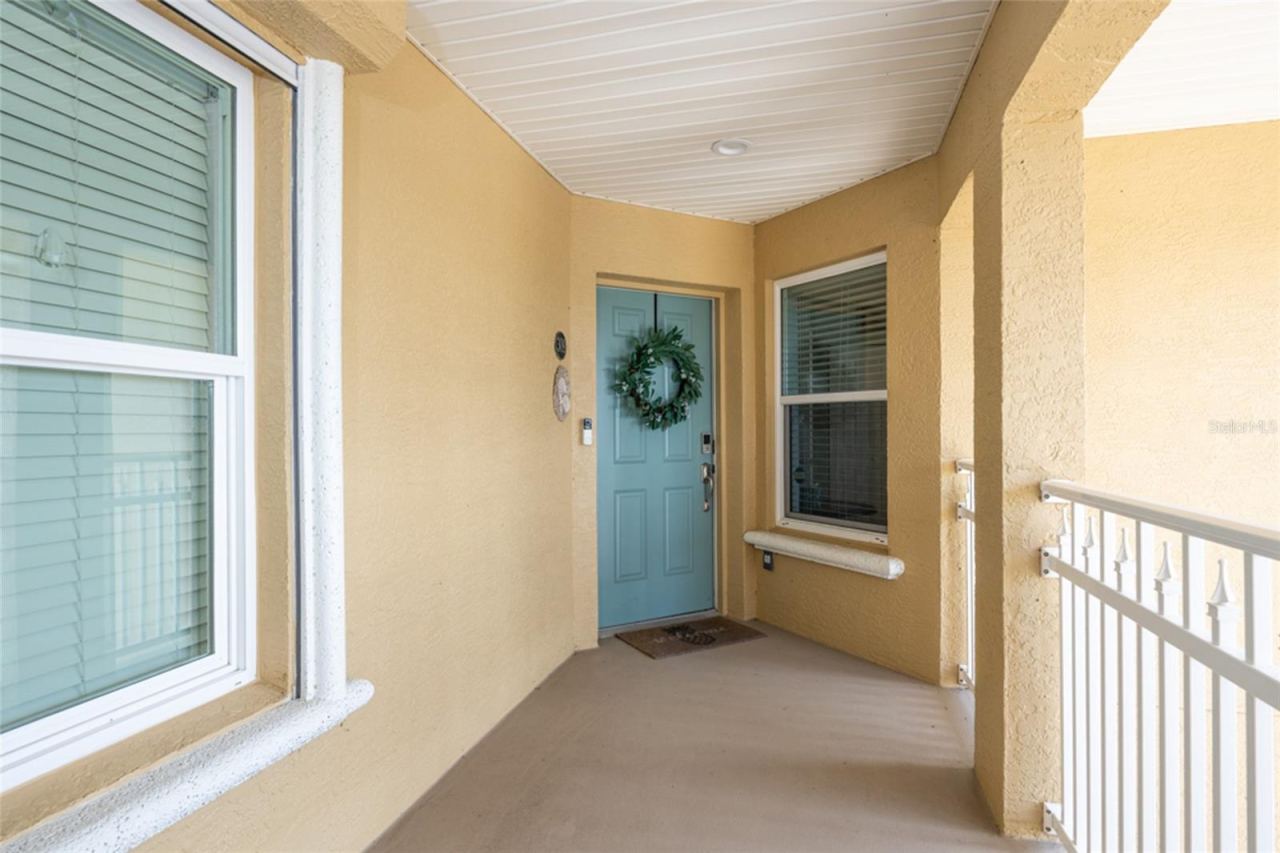 Photo 7 of 20: Front Door