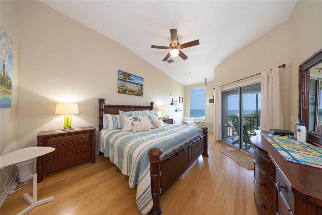 Photo 5 of 20: Large Primary w/Ocean Views