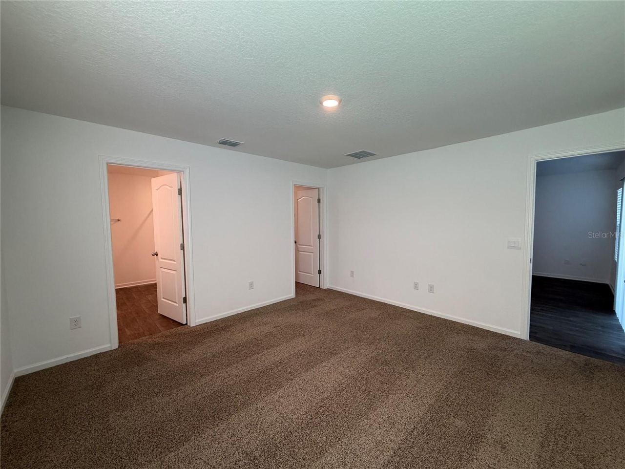 Photo 9 of 20