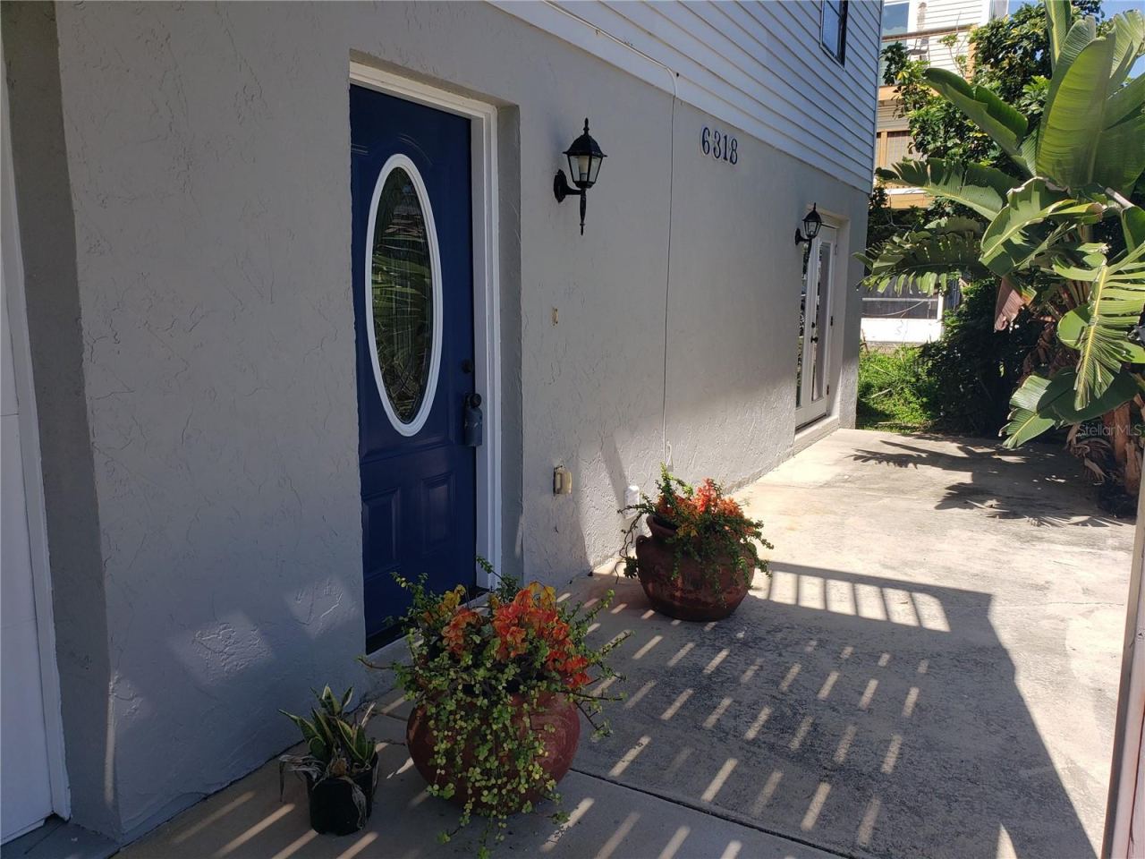 Photo 2 of 20: two separate entrances