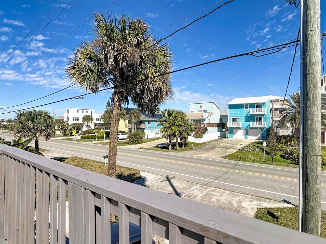 Photo 16 of 20: houses in area are over $1,000,000