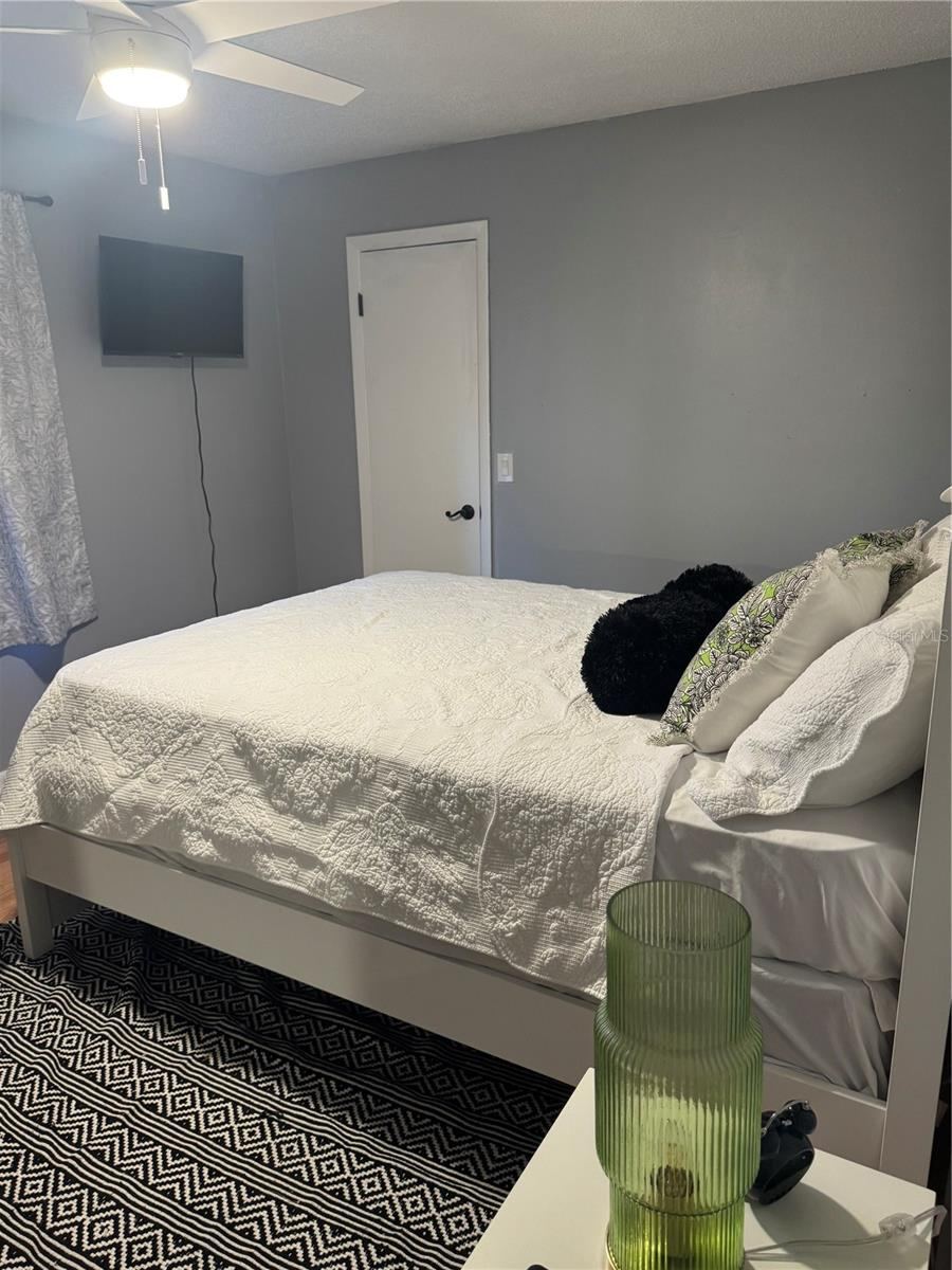 Photo 19 of 20