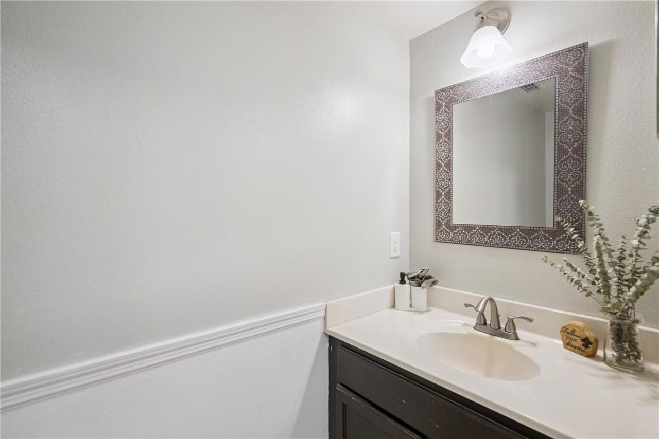 Photo 17 of 20: First floor half bath