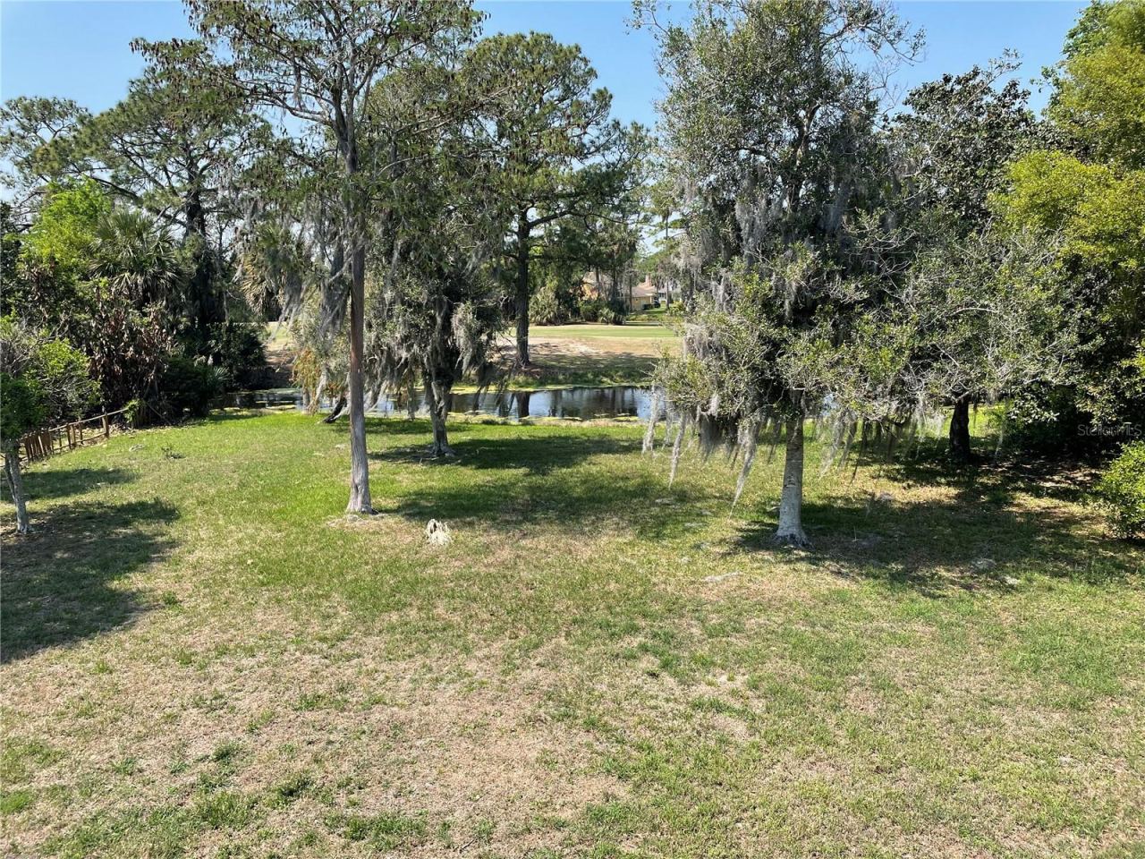 Photo 17 of 20: back yard
