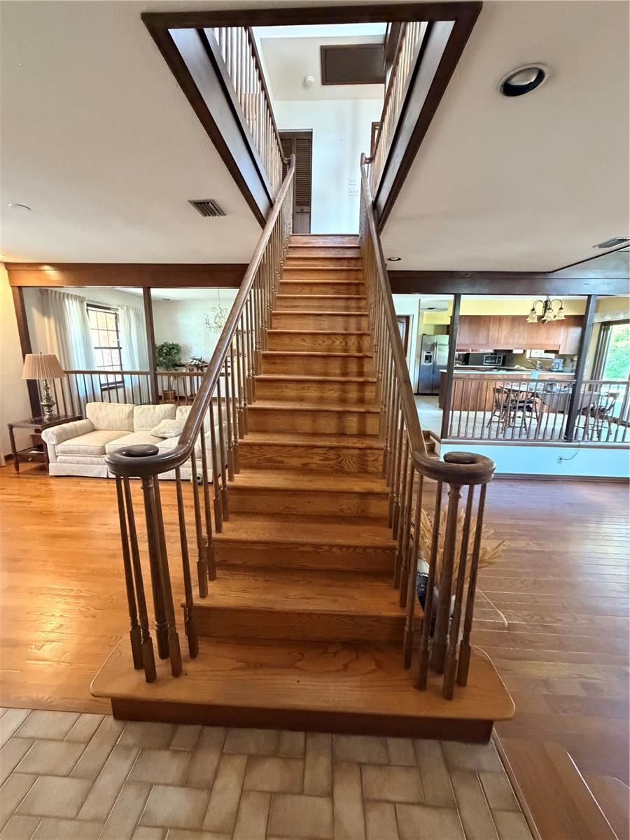 Photo 3 of 20