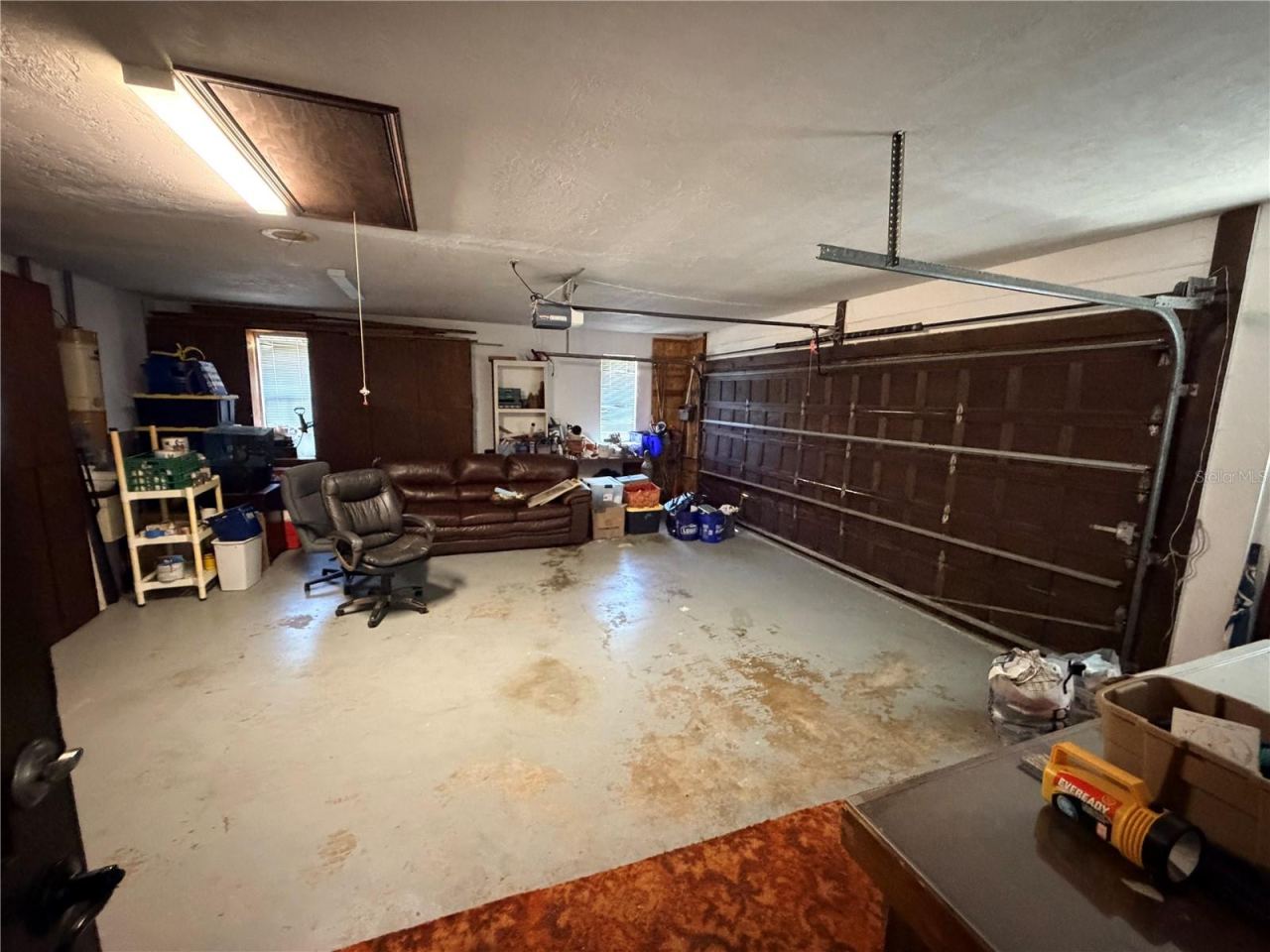 Photo 20 of 20: garage
