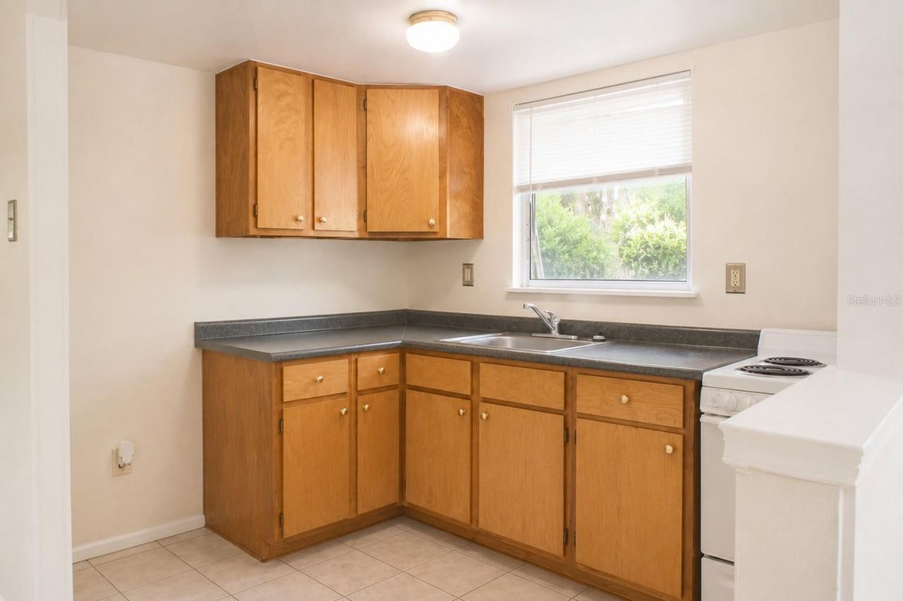 Photo 9 of 20: Side A Kitchen