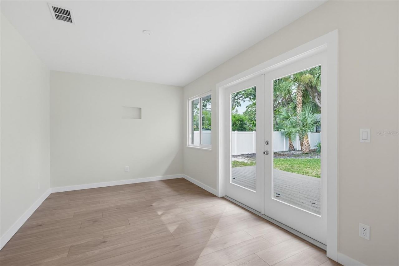Photo 15 of 20