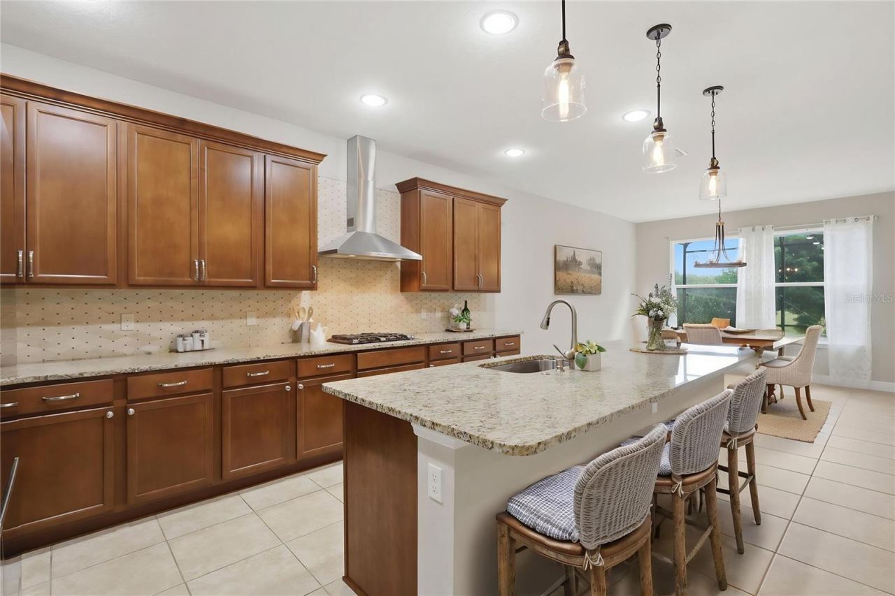 Photo 5 of 20: KITCHEN