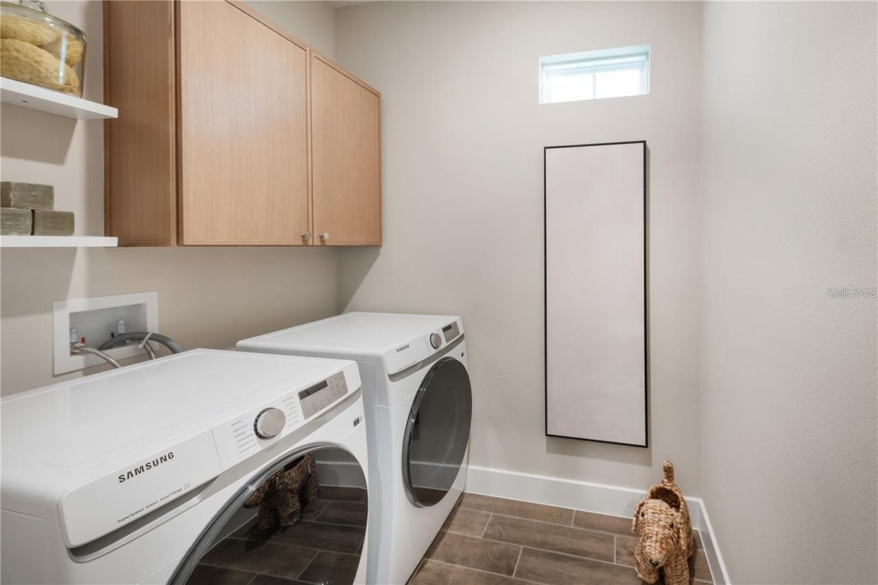 Photo 11 of 20: Photos are of same model with similiar finishes
