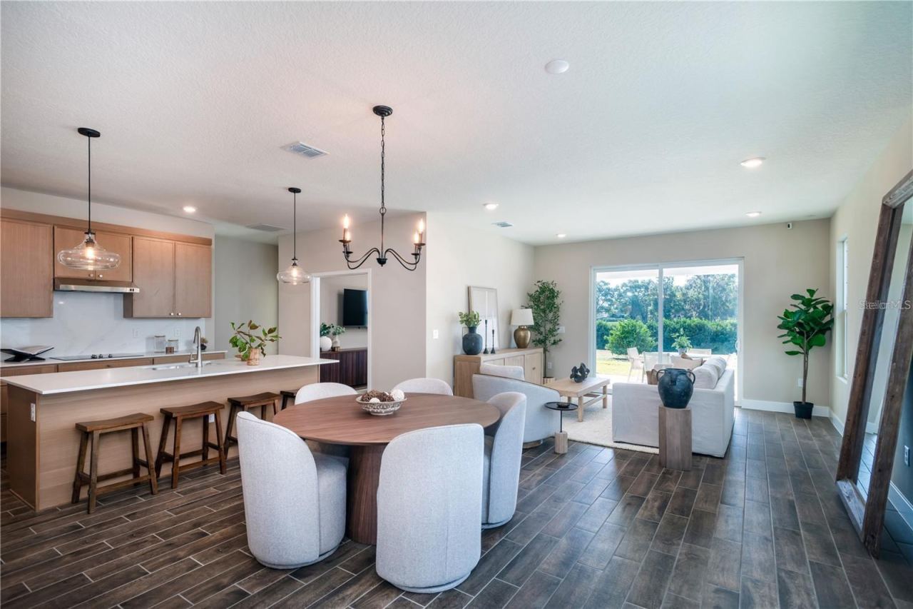Photo 9 of 20: Photos are of same model with similiar finishes
