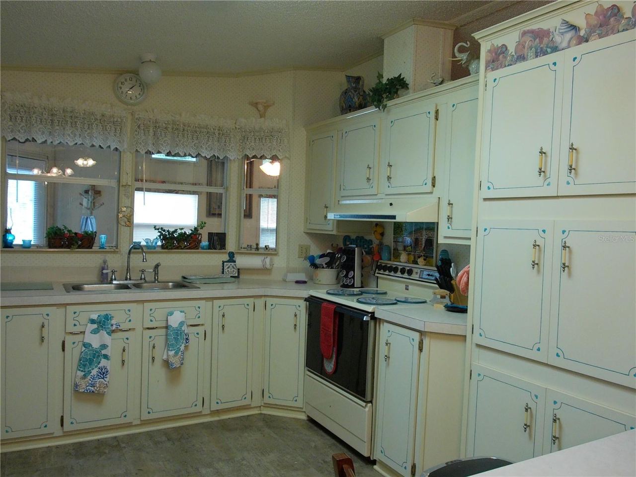 Photo 8 of 20