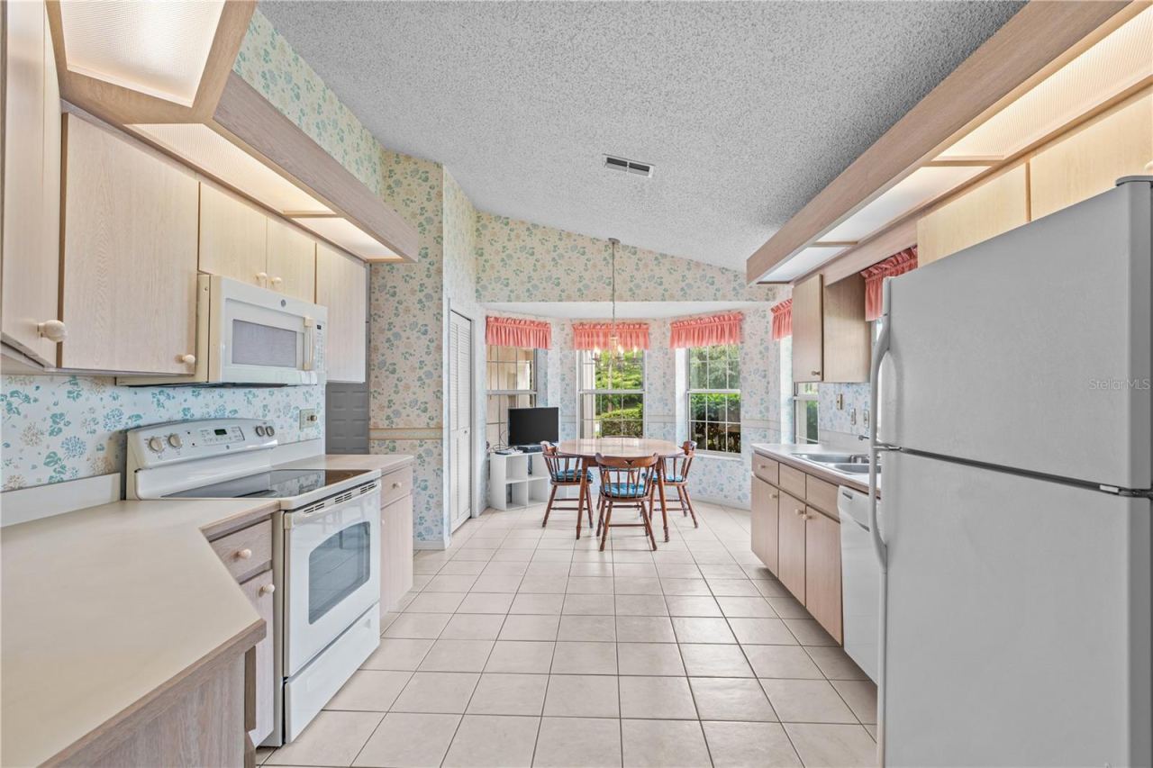 Photo 4 of 20: Large Kitchen with Breakfast Nook