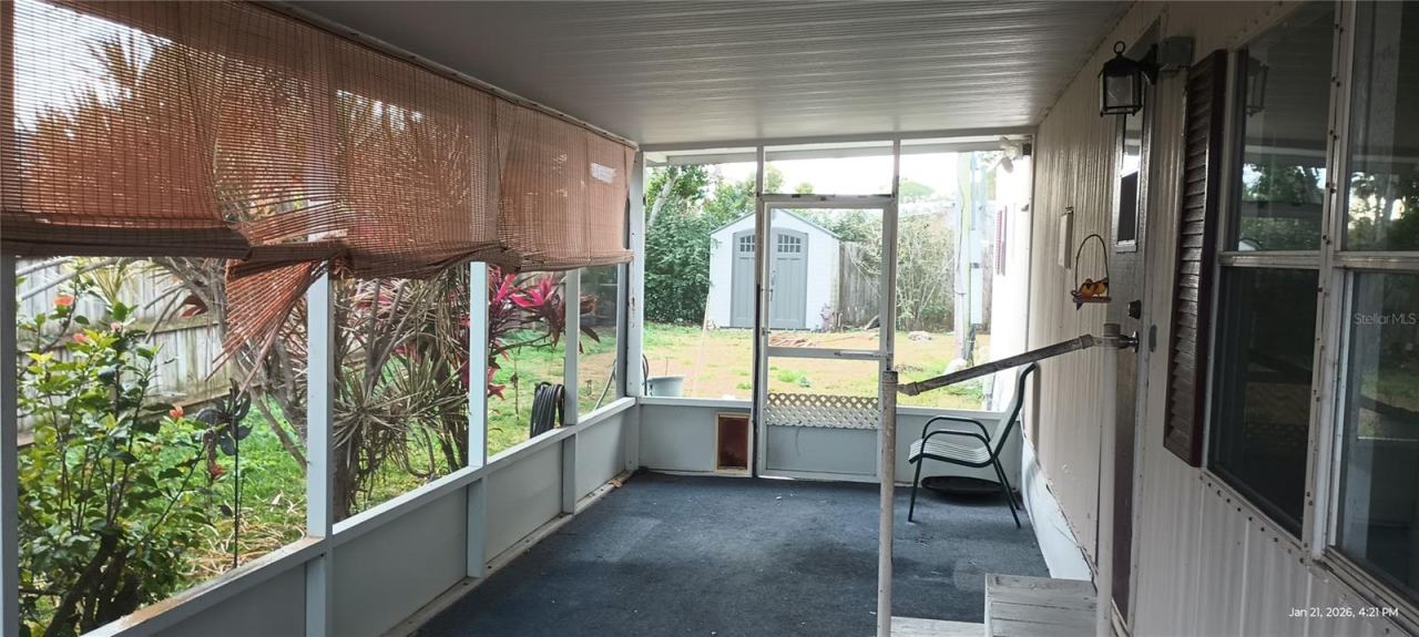 Photo 10 of 17: screened porch 30 x9