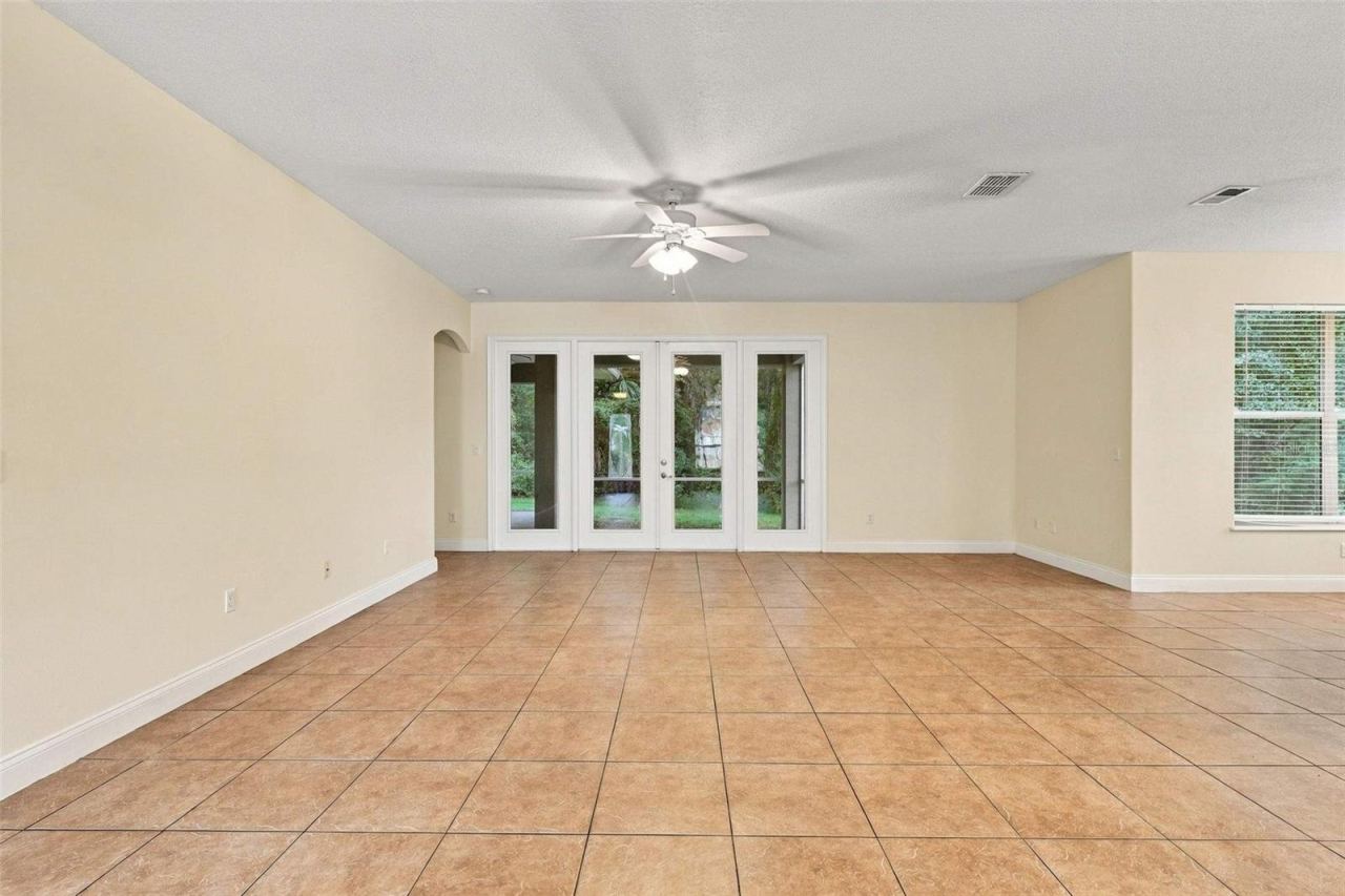 Photo 3 of 20: Living Room from Front Door