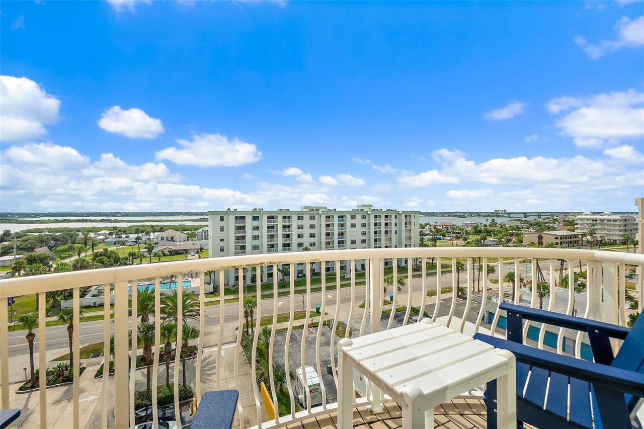 Photo 5 of 20: Riverfront balcony