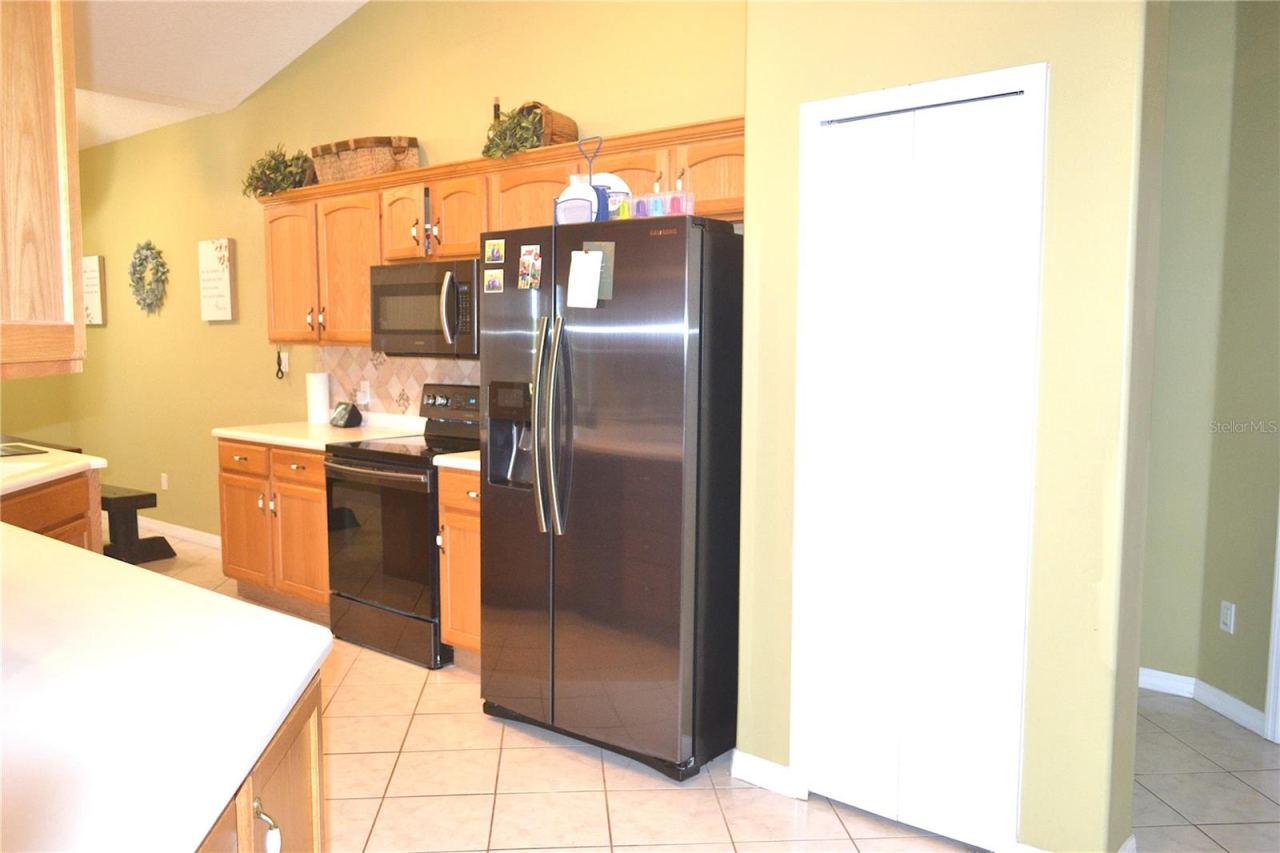 Photo 15 of 20: KITCHEN