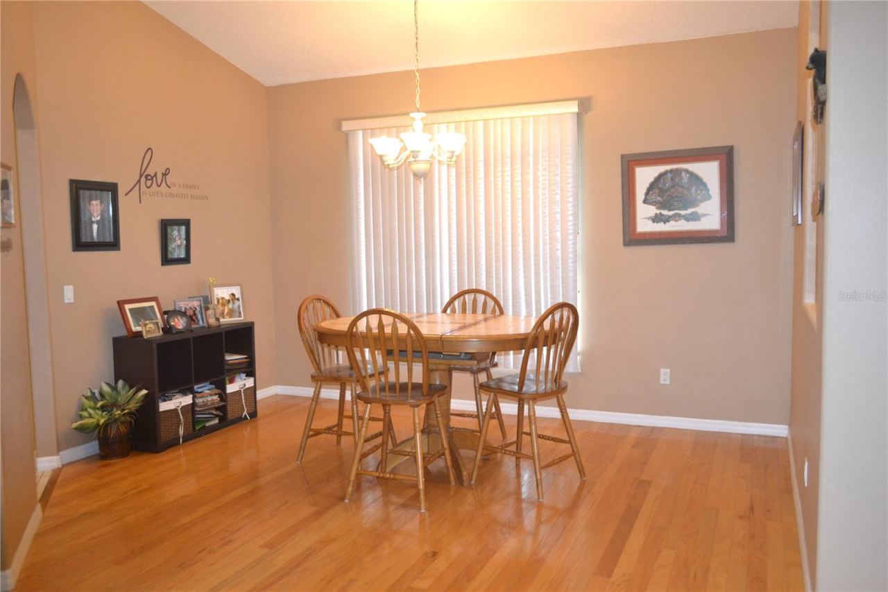 Photo 16 of 20: DINING ROOM