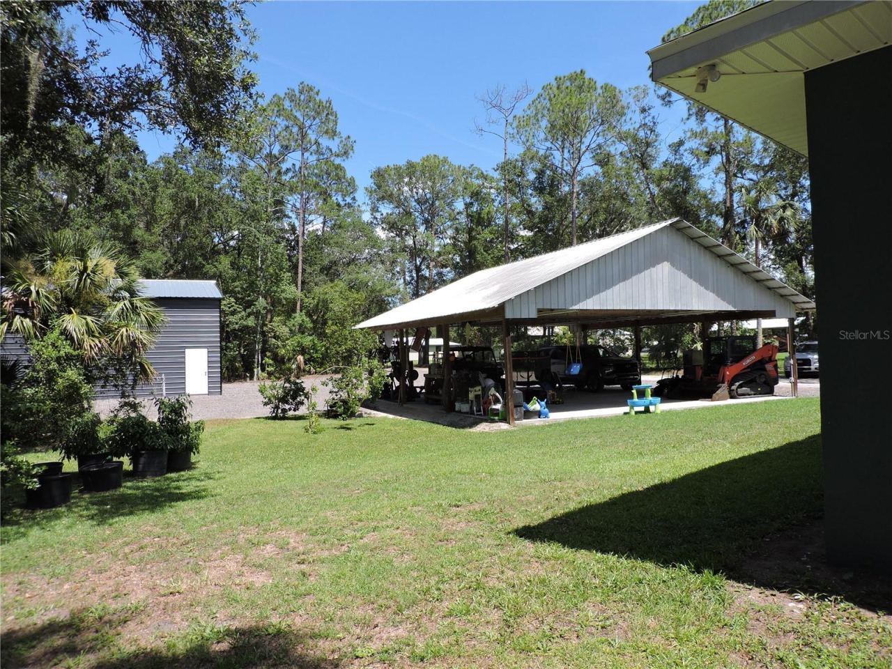 Photo 6 of 20: CARPORT FOR 3 CARS