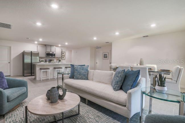 Photo 6 of 20: Model home - actual features may vary.