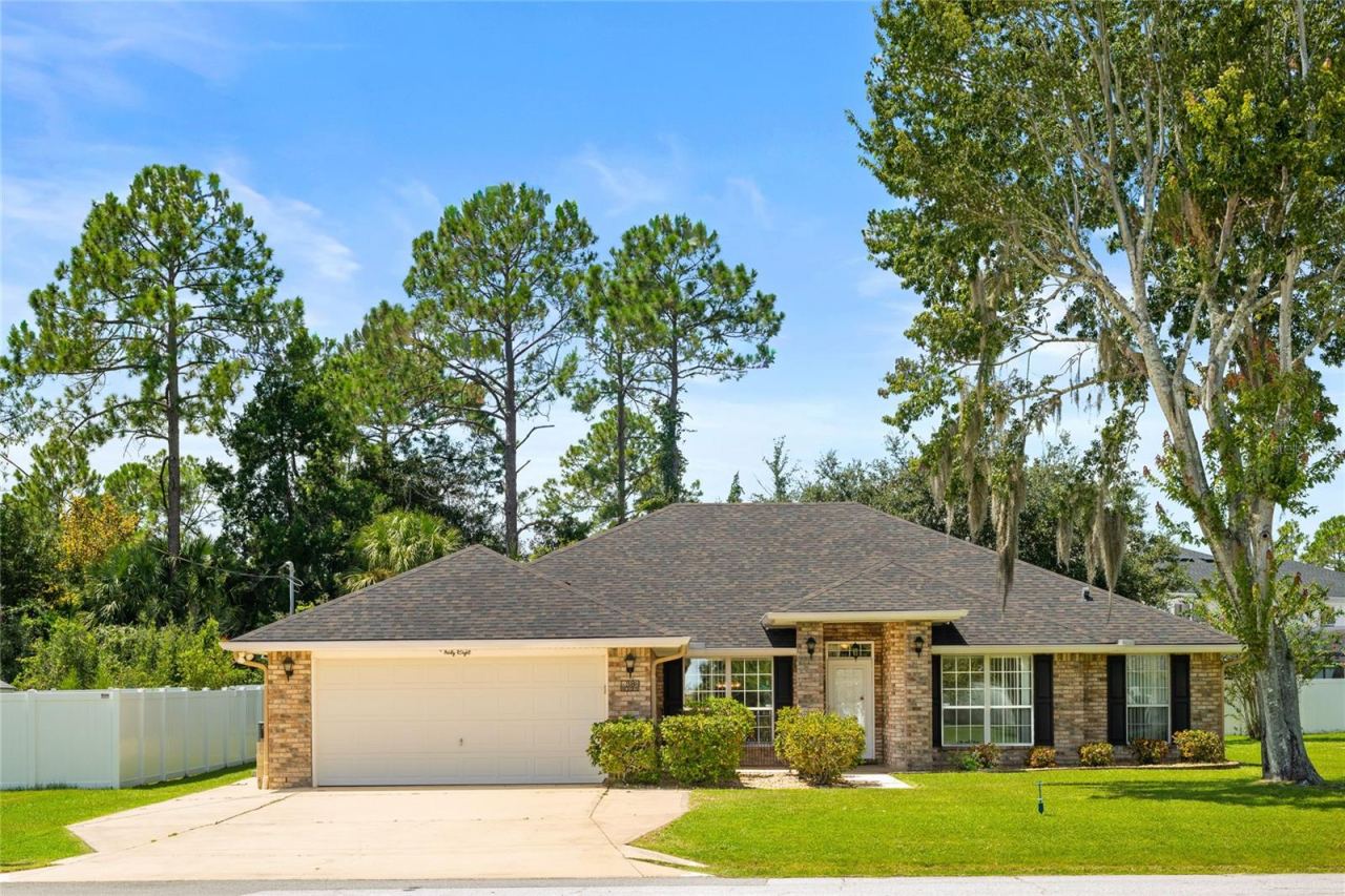Photo 2 of 20: Exterior of the Home