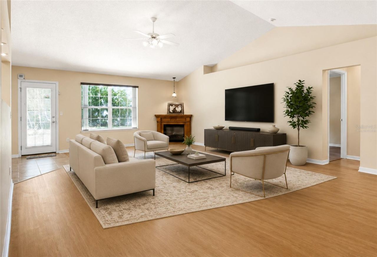 Photo 13 of 20: Virtually Staged Great Room