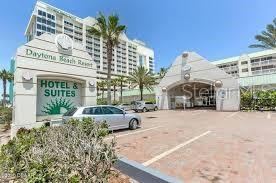 Photo 1 of 20: Daytona Beach Resort