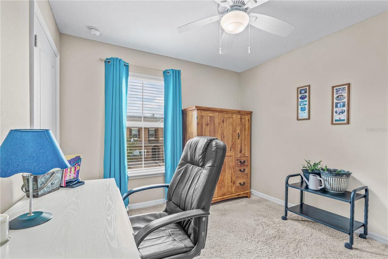Photo 18 of 20