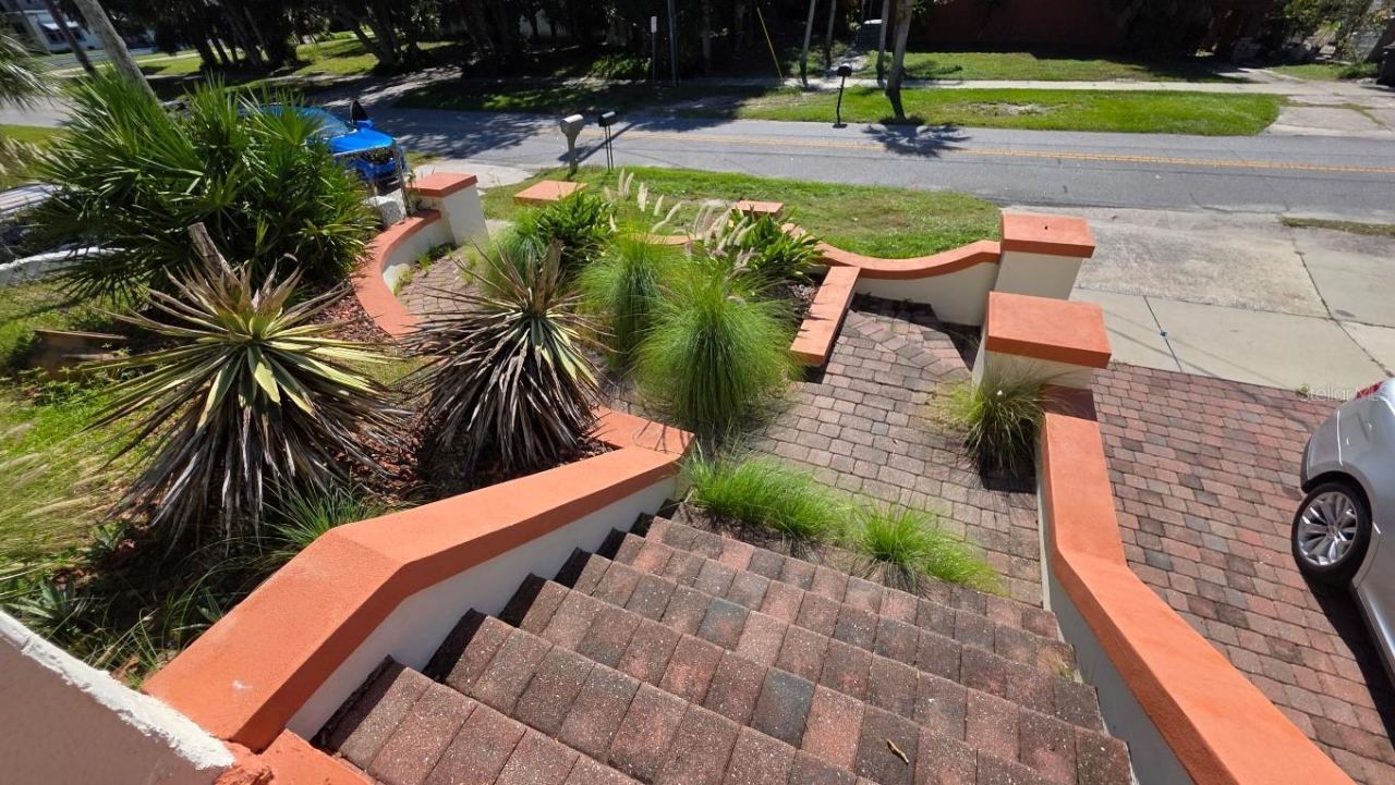 Photo 3 of 20