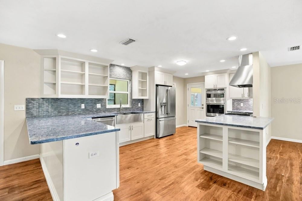 Photo 9 of 20: KITCHEN