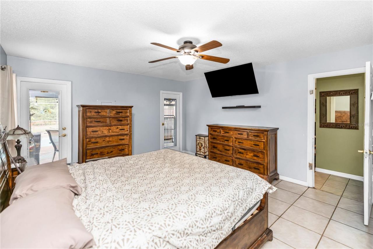 Photo 19 of 20: Primary Bedroom