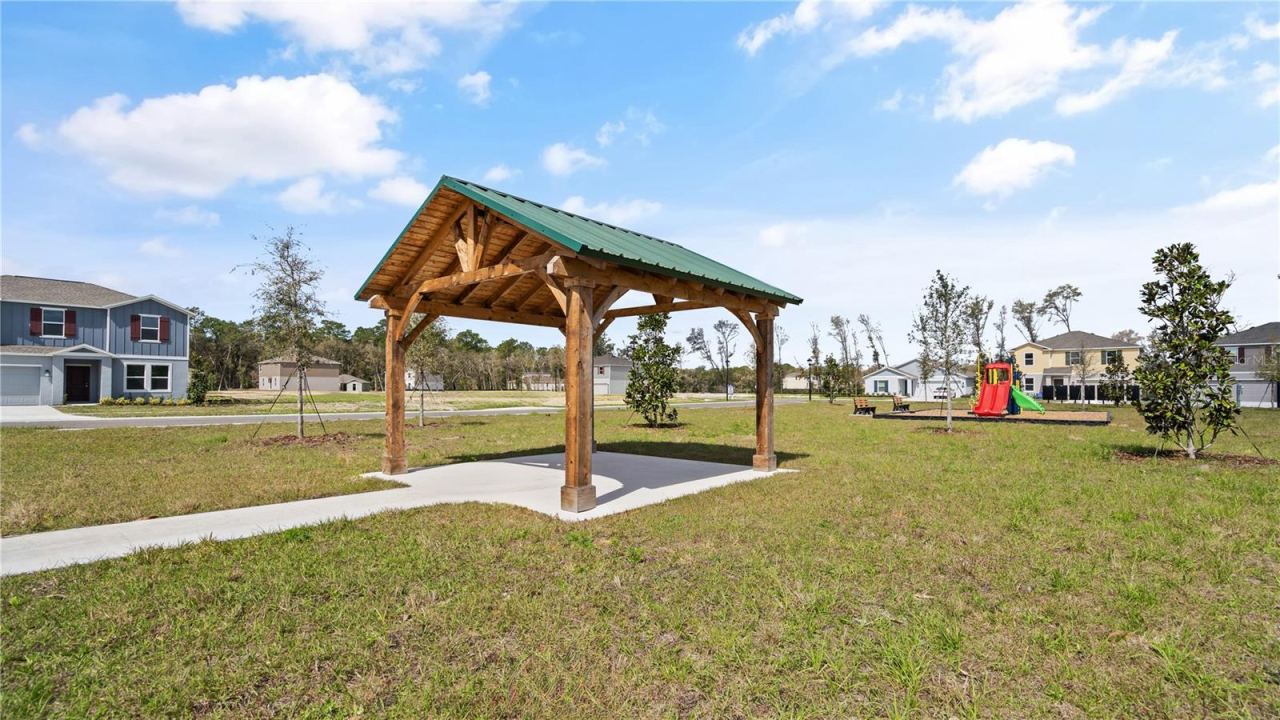 Photo 2 of 6: Amenities